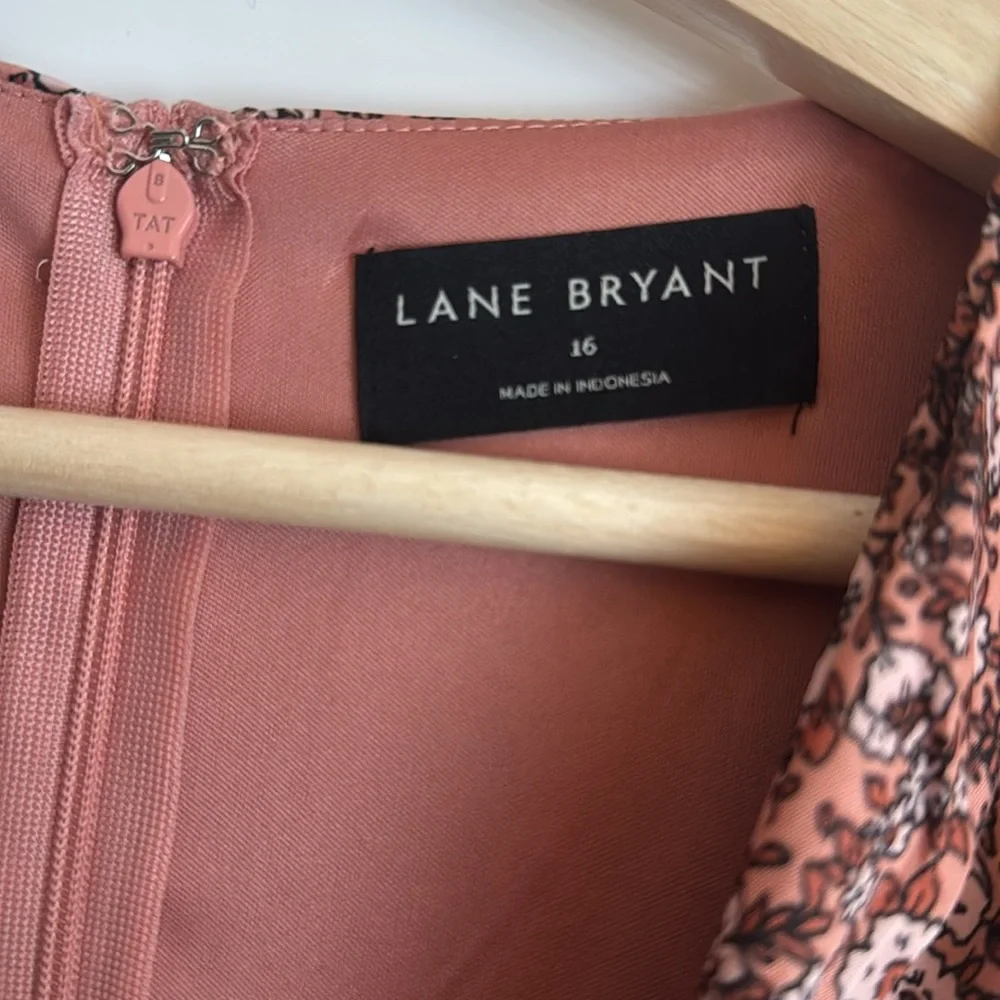 Lane Bryant 3/4 Sleeve Flounce Hem Midi Dress in Rose Floral | Plus Size Dress - Picture 6 of 11